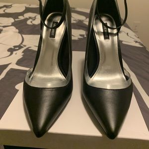 Nine West pumps